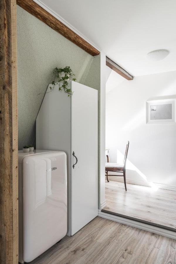 Newly Renovated Apartment In A Woodenhouse From 1910 In Martti! Turku Buitenkant foto